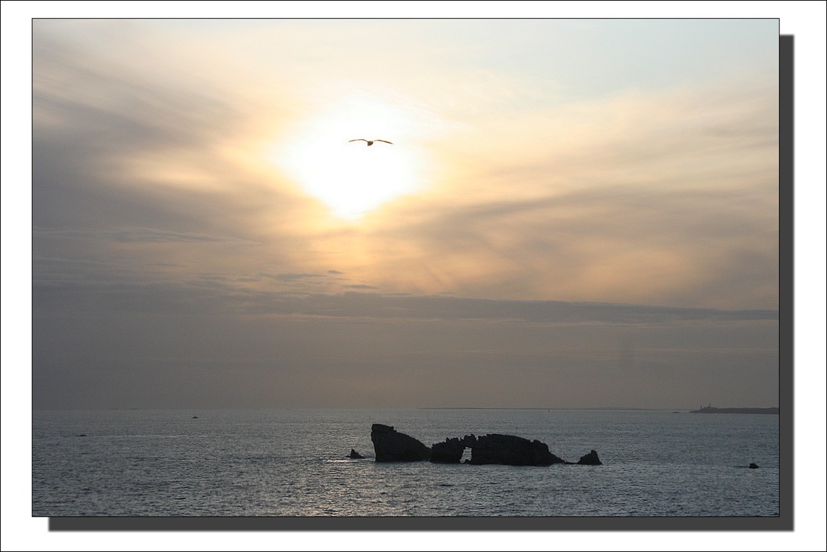 27 Juillet 2009 - Pointe Saint-Mathieu vue de la Pointe de Pen-hir au Coucher de soleil