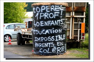 Rentrée des Classes 2009 . Ecole de Lopérec en Lutte
