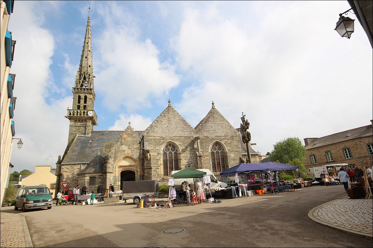 20 Mai 2012 - Lopérec -Marché de Pays et Vide-Greniers 2012
