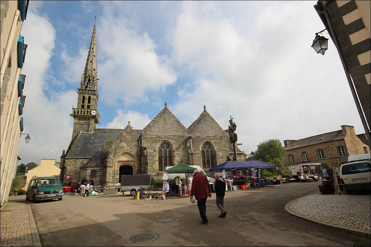 20 Mai 2012 - Lopérec -Marché de Pays et Vide-Greniers 2012