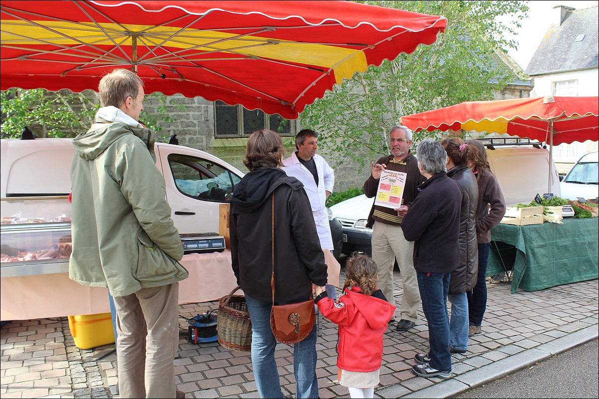 20 Mai 2012 - Lopérec -Marché de Pays et Vide-Greniers 2012