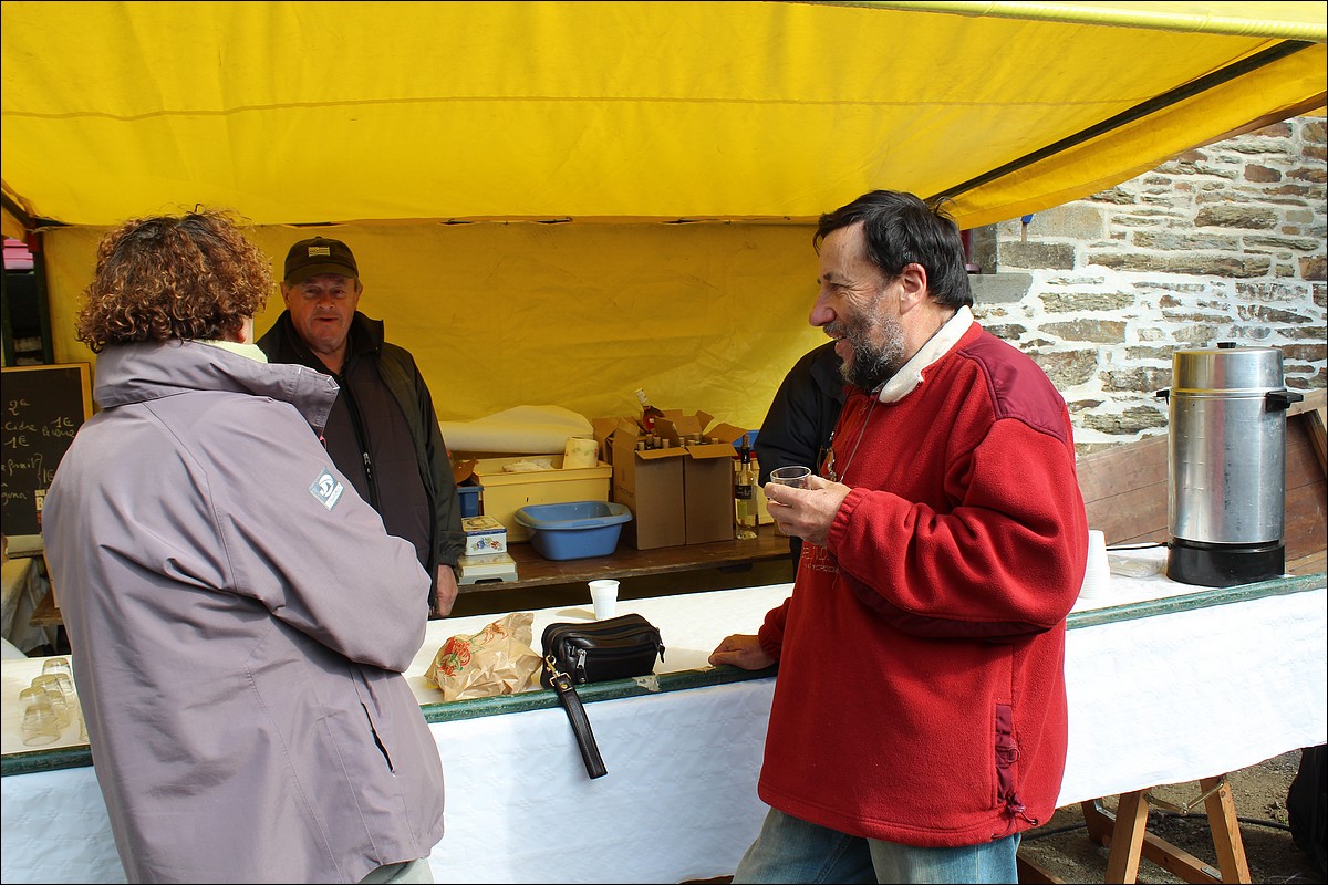 20 Mai 2012 - Lopérec -Marché de Pays et Vide-Greniers 2012