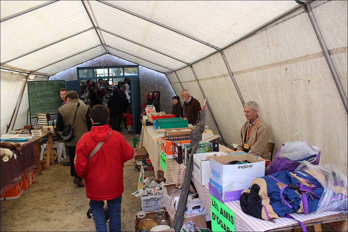 20 Mai 2012 - Lopérec -Marché de Pays et Vide-Greniers 2012