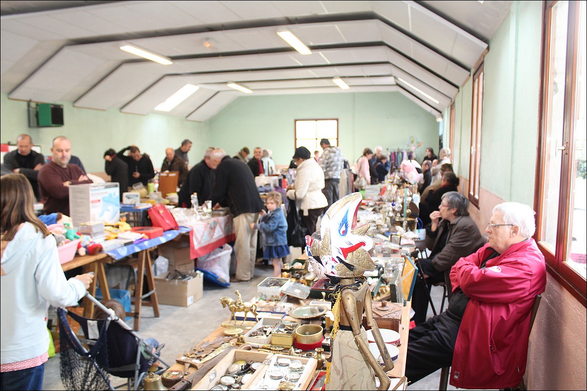 20 Mai 2012 - Lopérec -Marché de Pays et Vide-Greniers 2012