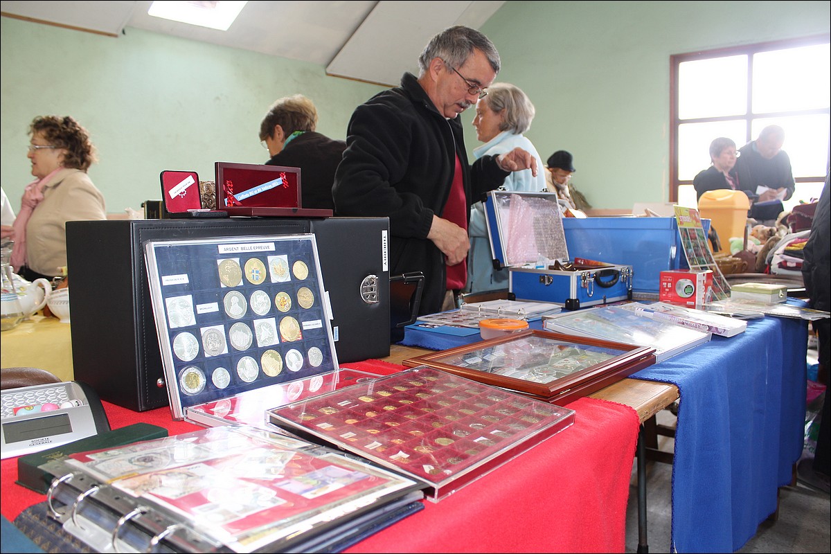 20 Mai 2012 - Lopérec -Marché de Pays et Vide-Greniers 2012