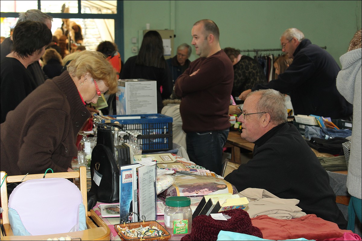 20 Mai 2012 - Lopérec -Marché de Pays et Vide-Greniers 2012