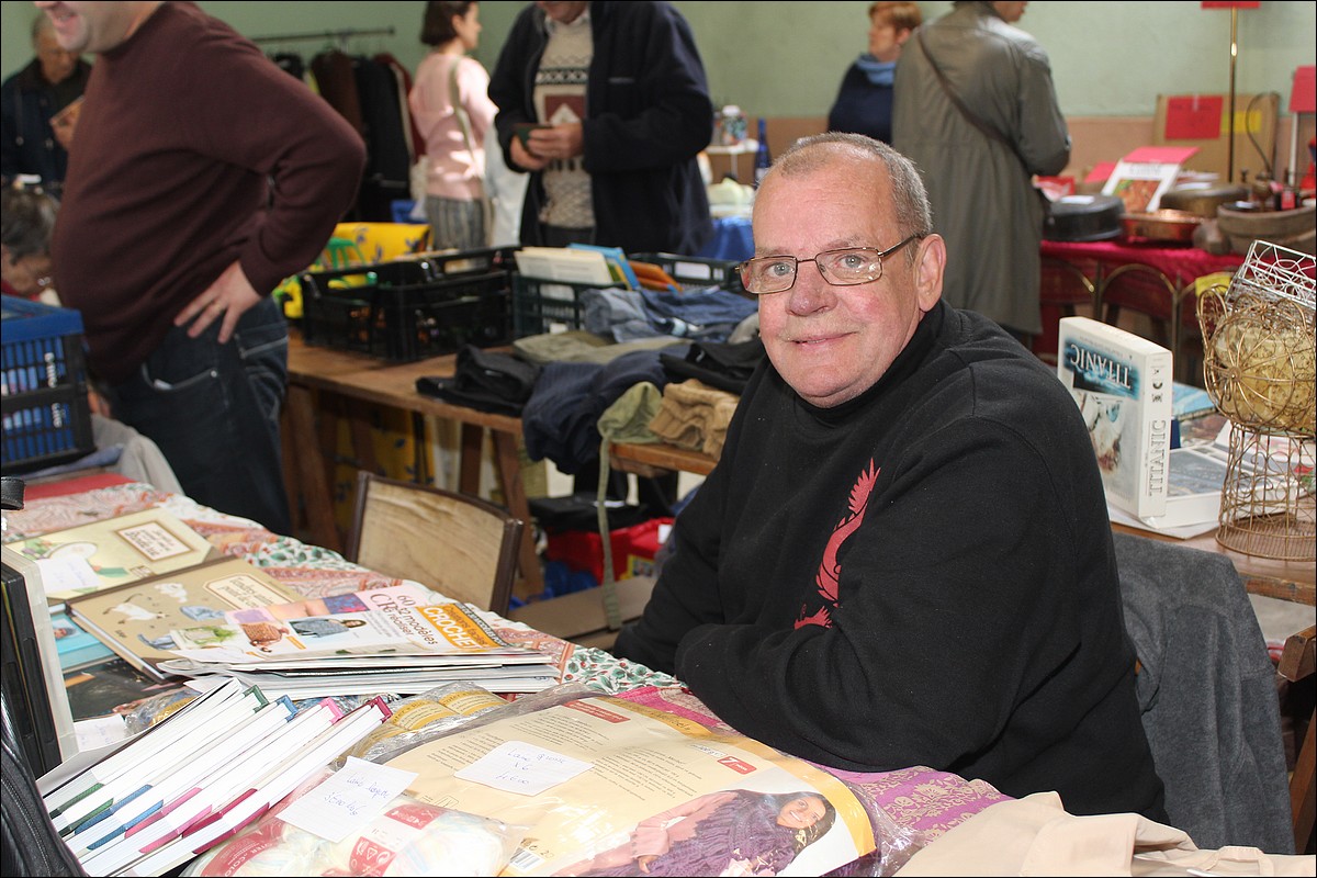 20 Mai 2012 - Lopérec -Marché de Pays et Vide-Greniers 2012