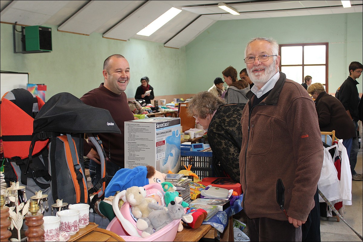 20 Mai 2012 - Lopérec -Marché de Pays et Vide-Greniers 2012