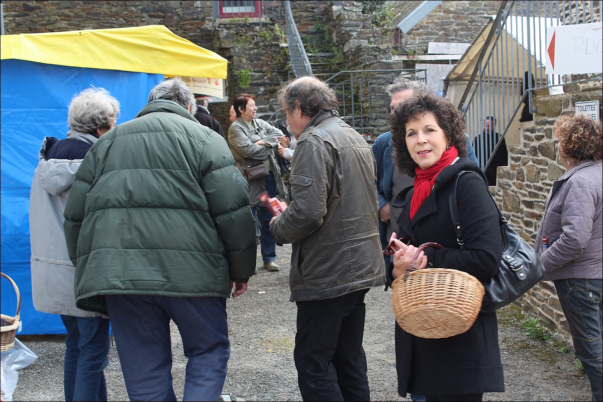 20 Mai 2012 - Lopérec -Marché de Pays et Vide-Greniers 2012