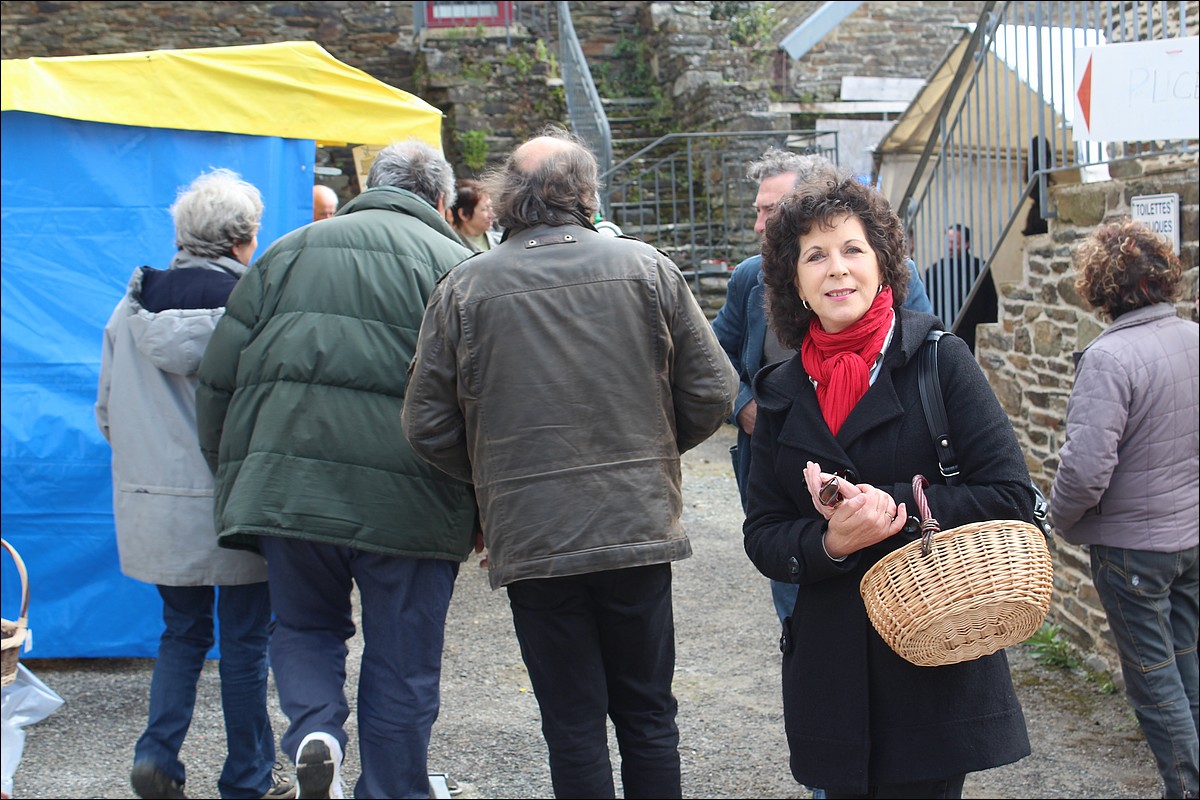 20 Mai 2012 - Lopérec -Marché de Pays et Vide-Greniers 2012