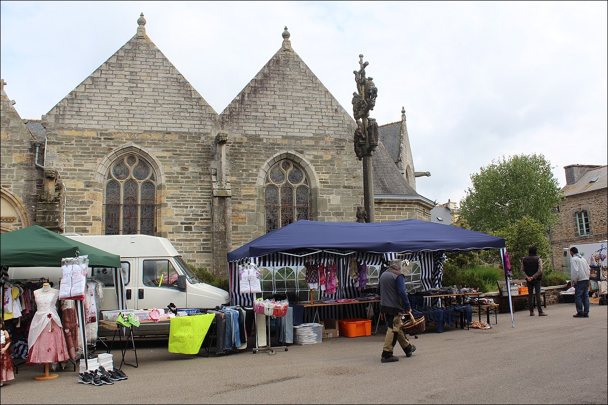 20 Mai 2012 - Lopérec -Marché de Pays et Vide-Greniers 2012
