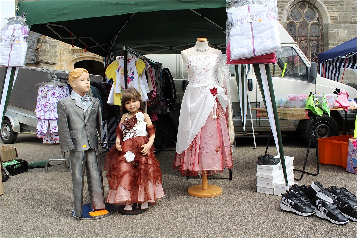 20 Mai 2012 - Lopérec -Marché de Pays et Vide-Greniers 2012