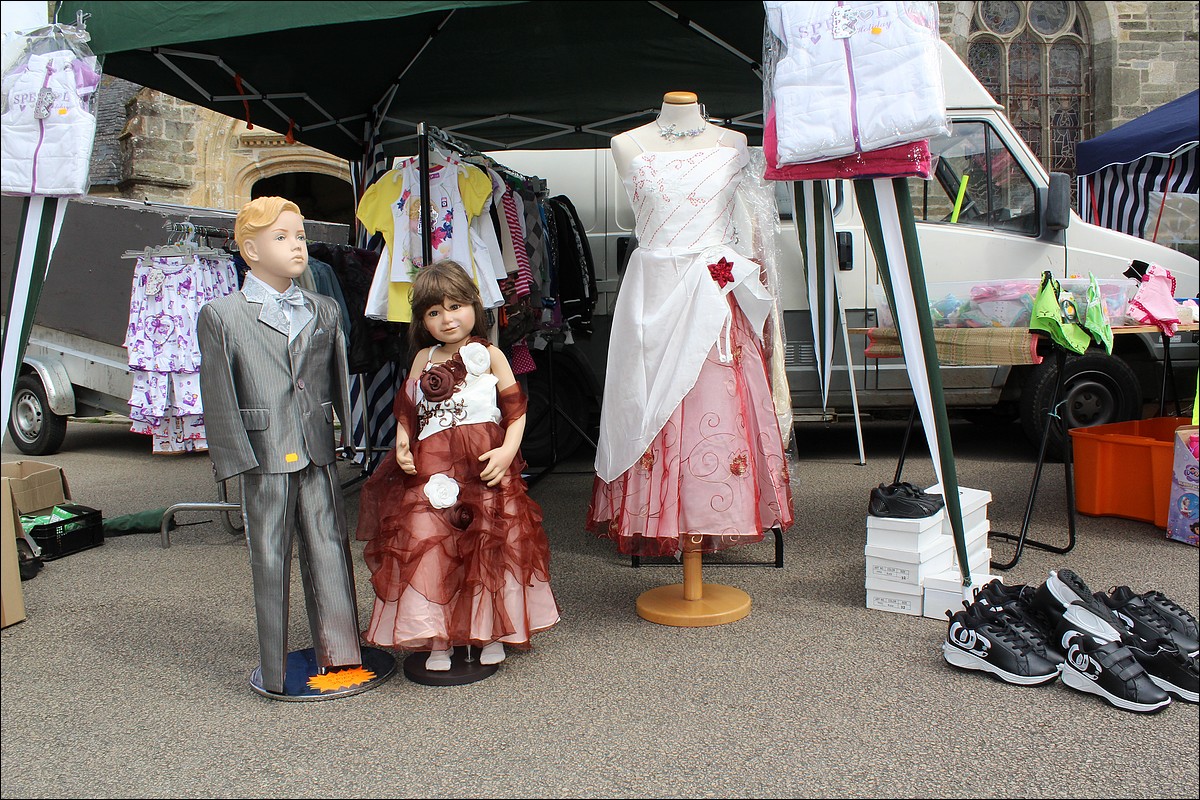 20 Mai 2012 - Lopérec -Marché de Pays et Vide-Greniers 2012