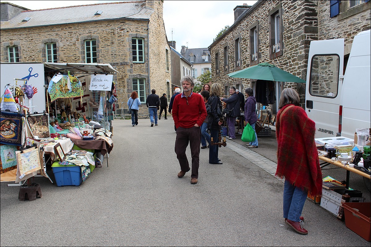 20 Mai 2012 - Lopérec -Marché de Pays et Vide-Greniers 2012