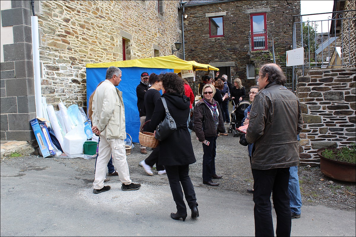 20 Mai 2012 - Lopérec -Marché de Pays et Vide-Greniers 2012