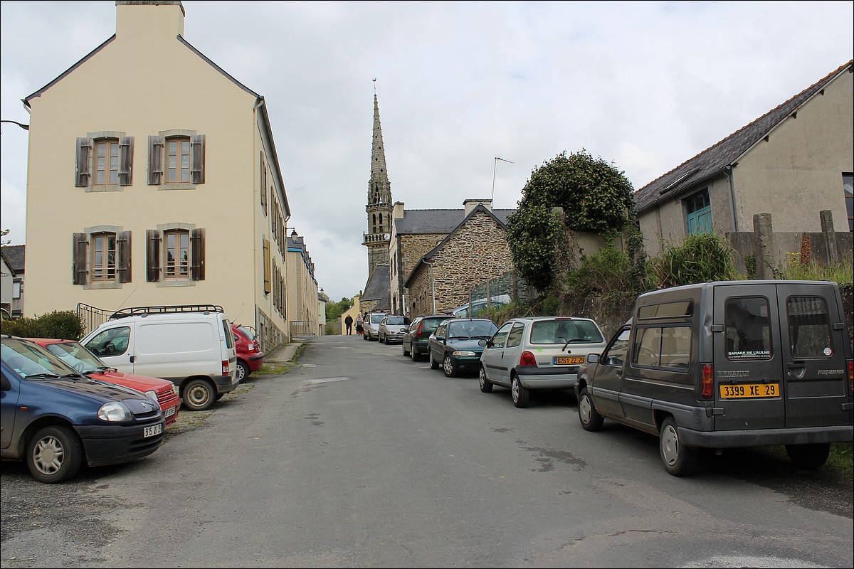 20 Mai 2012 - Lopérec -Marché de Pays et Vide-Greniers 2012