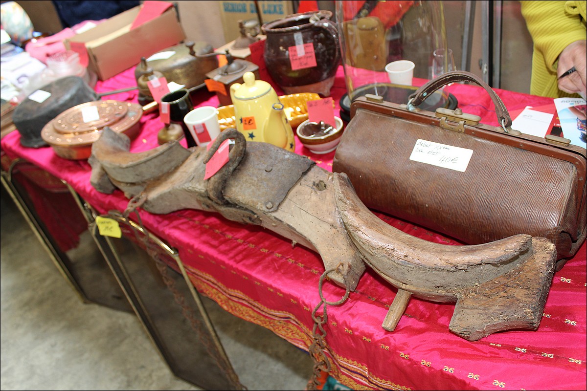 20 Mai 2012 - Lopérec -Marché de Pays et Vide-Greniers 2012