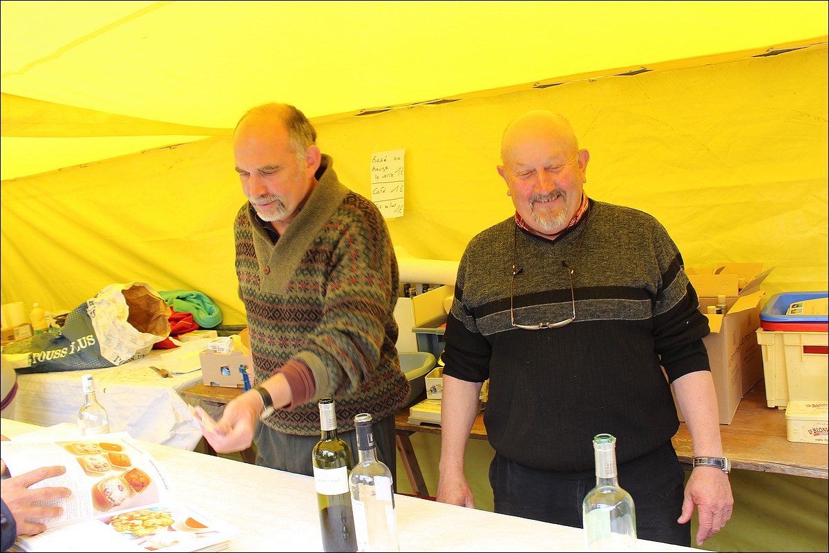 20 Mai 2012 - Lopérec -Marché de Pays et Vide-Greniers 2012
