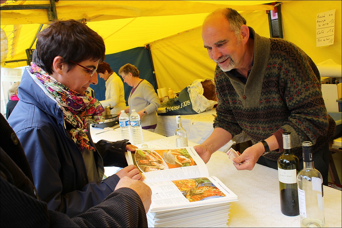 20 Mai 2012 - Lopérec -Marché de Pays et Vide-Greniers 2012