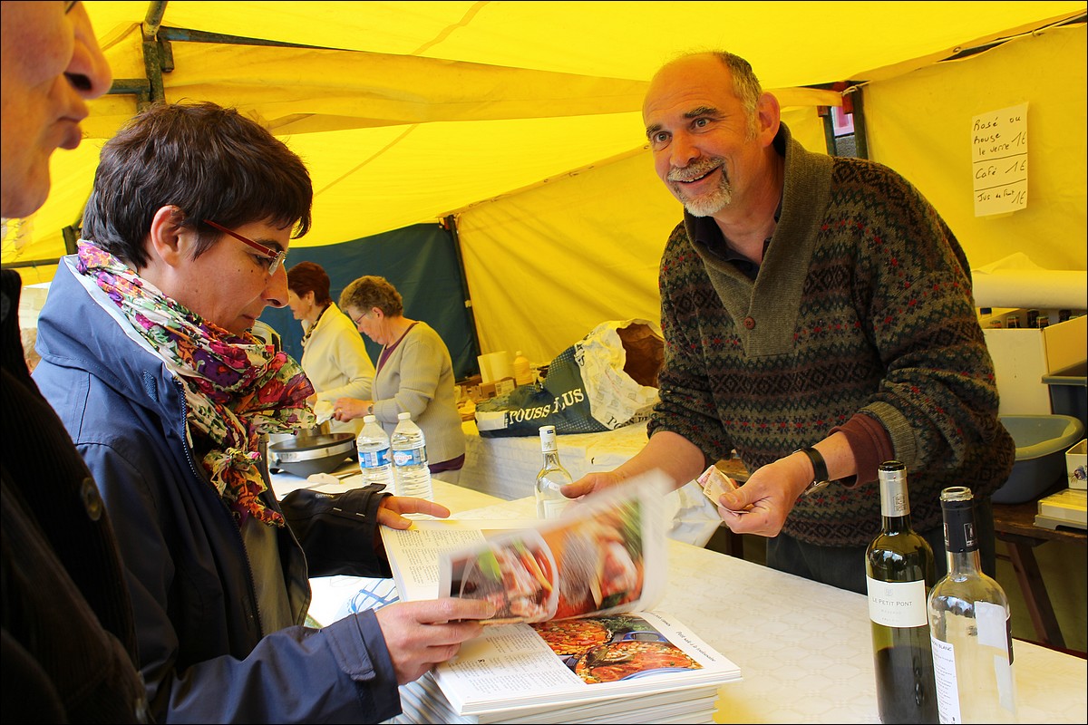 20 Mai 2012 - Lopérec -Marché de Pays et Vide-Greniers 2012