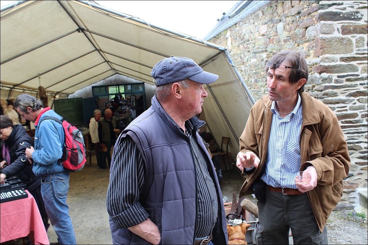20 Mai 2012 - Lopérec -Marché de Pays et Vide-Greniers 2012