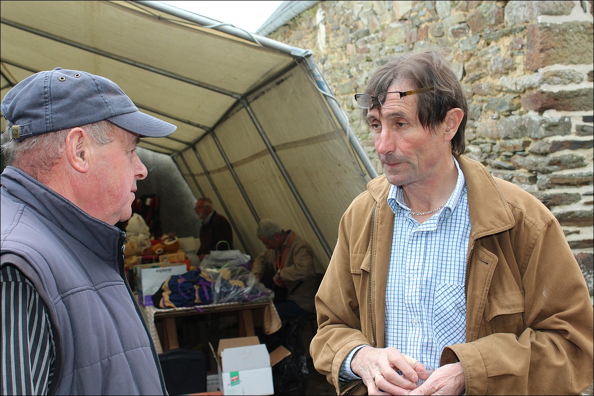 20 Mai 2012 - Lopérec -Marché de Pays et Vide-Greniers 2012