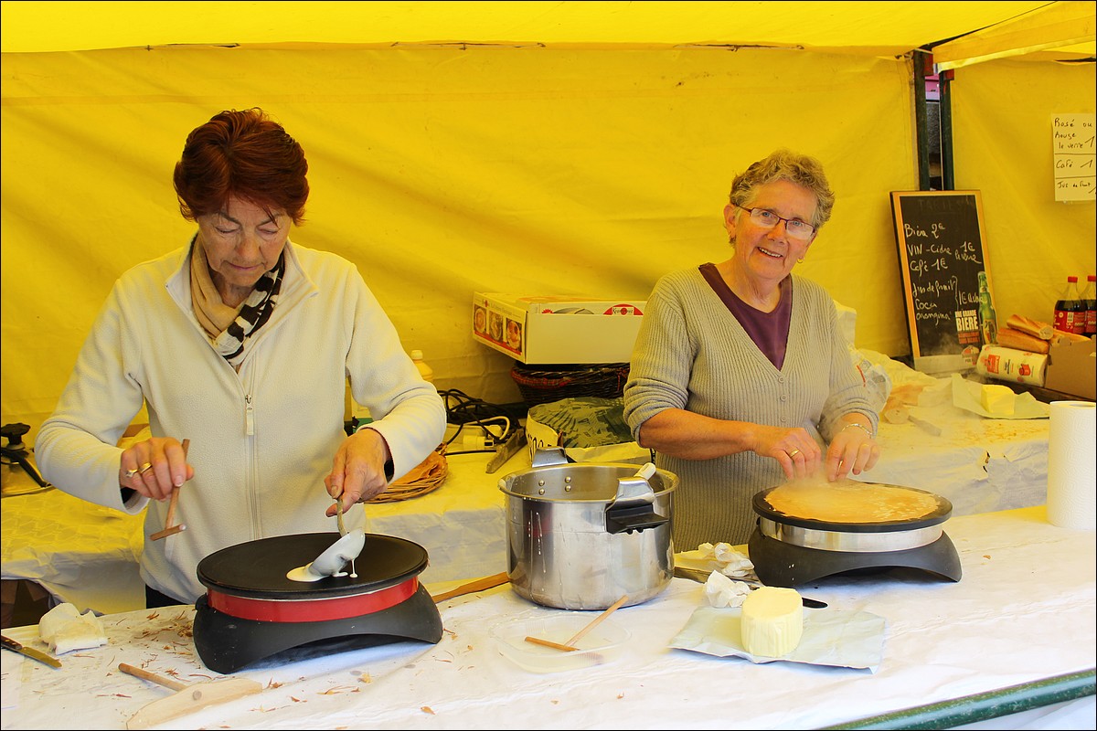 20 Mai 2012 - Lopérec -Marché de Pays et Vide-Greniers 2012