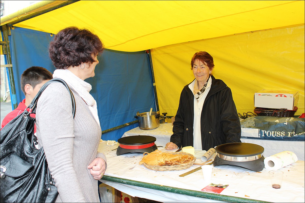 20 Mai 2012 - Lopérec -Marché de Pays et Vide-Greniers 2012