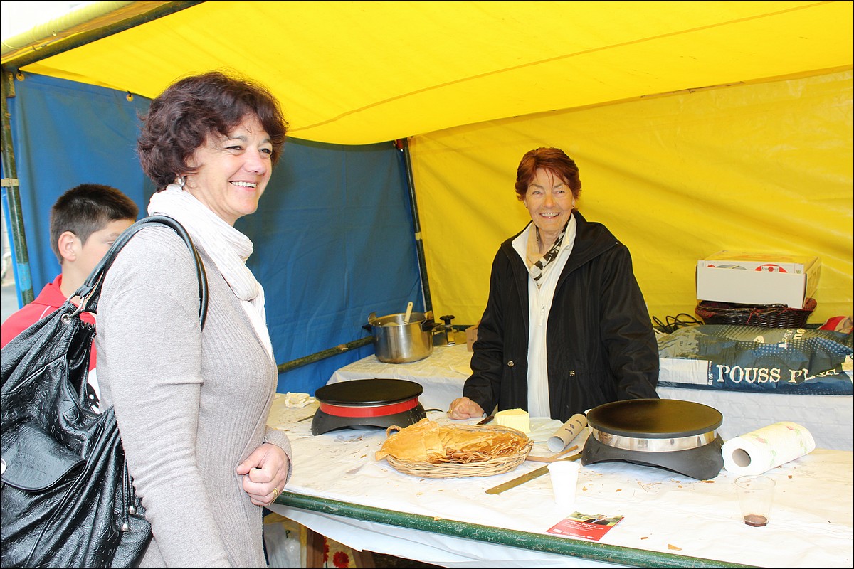 20 Mai 2012 - Lopérec -Marché de Pays et Vide-Greniers 2012