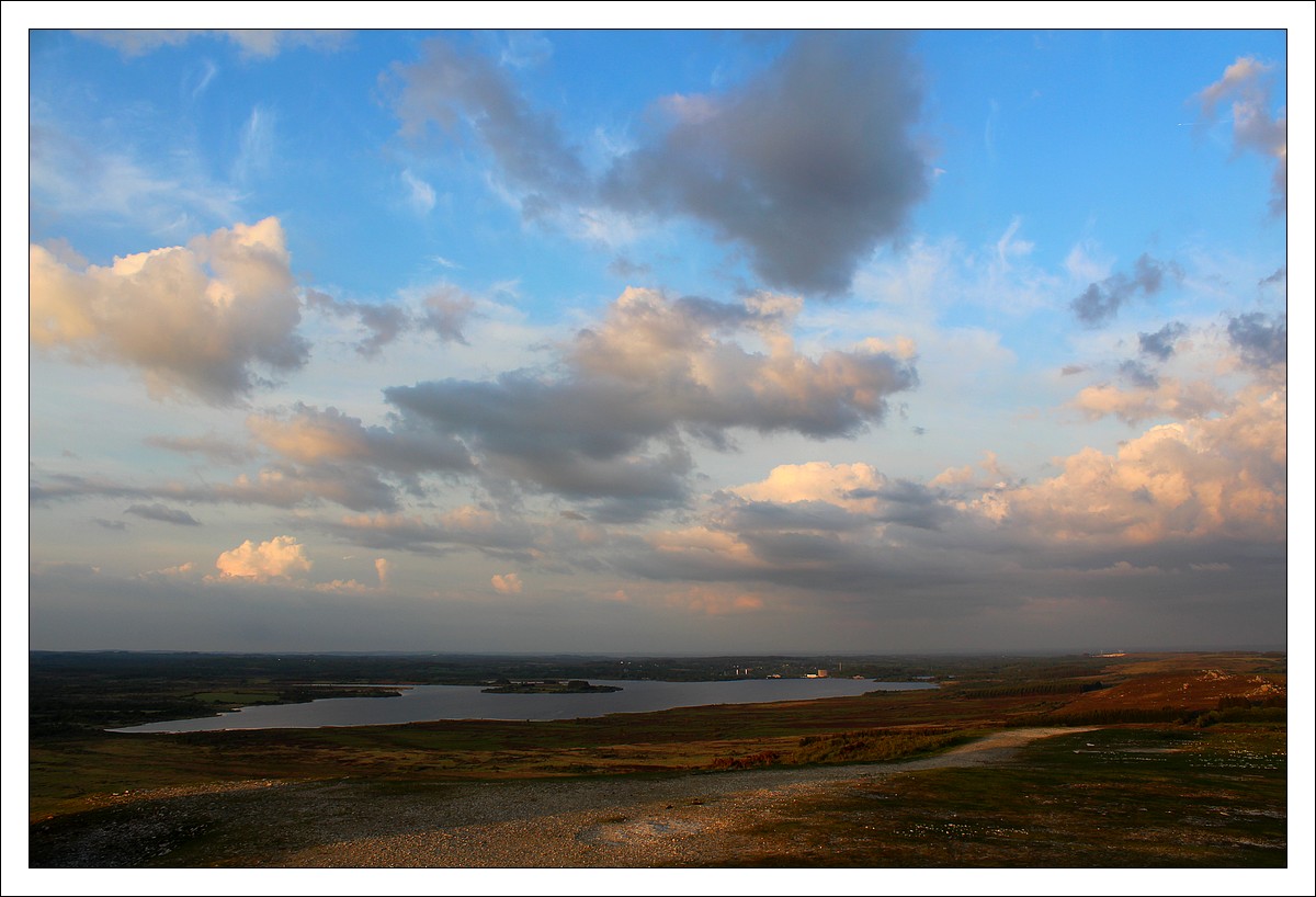Le Yeun Elez, le Lac de Brennilis et la Crête des Mont d'Arrée