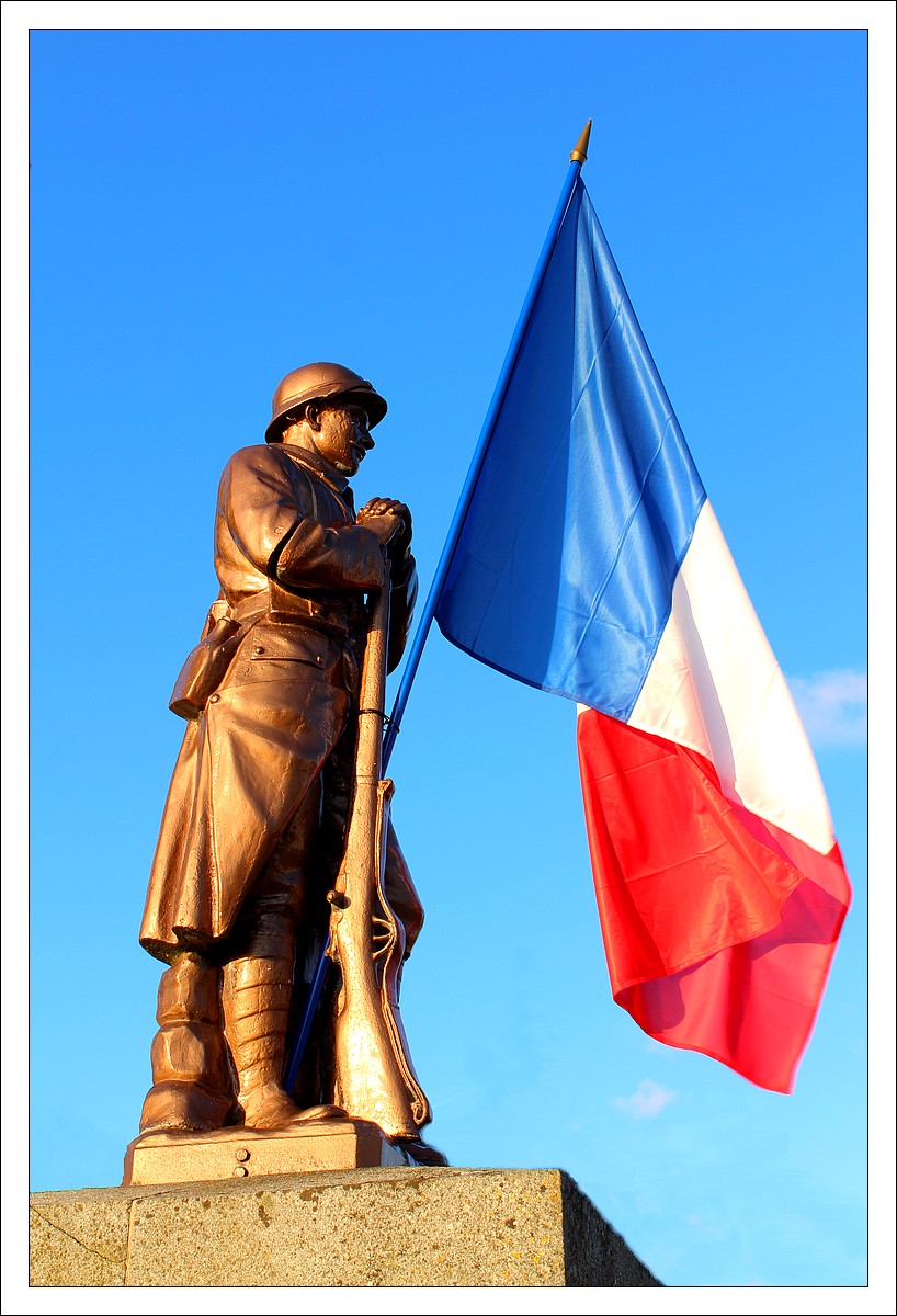 Le Faou - monument aux morts