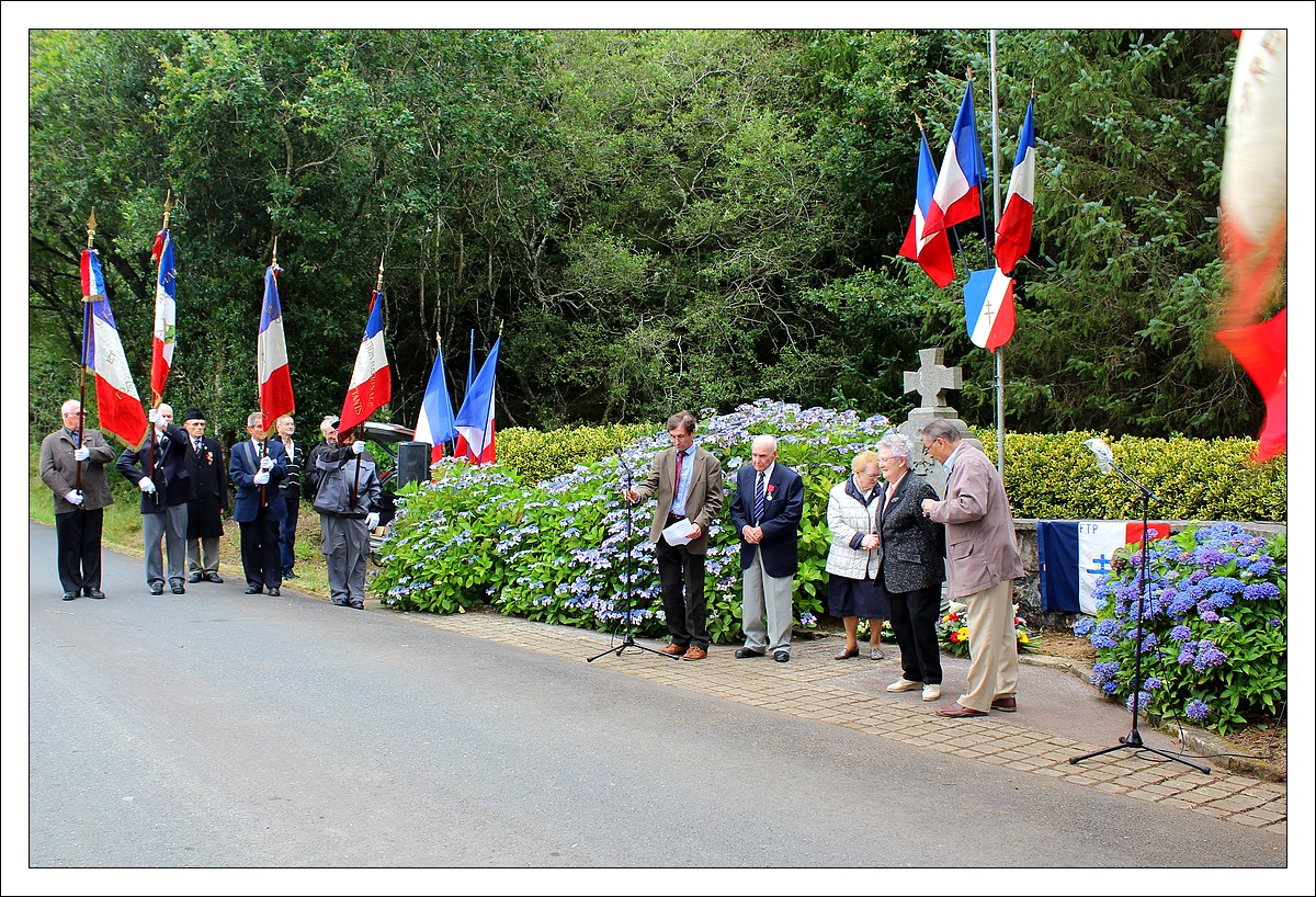 Lopérec - Cérémonie au Monument de la Résistance