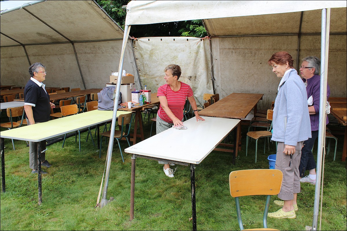 Samedi 1er Septembre 2012 - Lopérec - Préparation de la Fête du Village