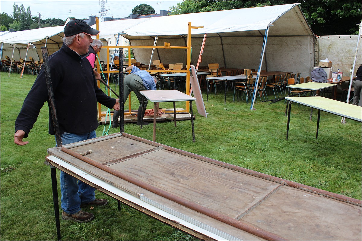 Samedi 1er Septembre 2012 - Lopérec - Préparation de la Fête du Village