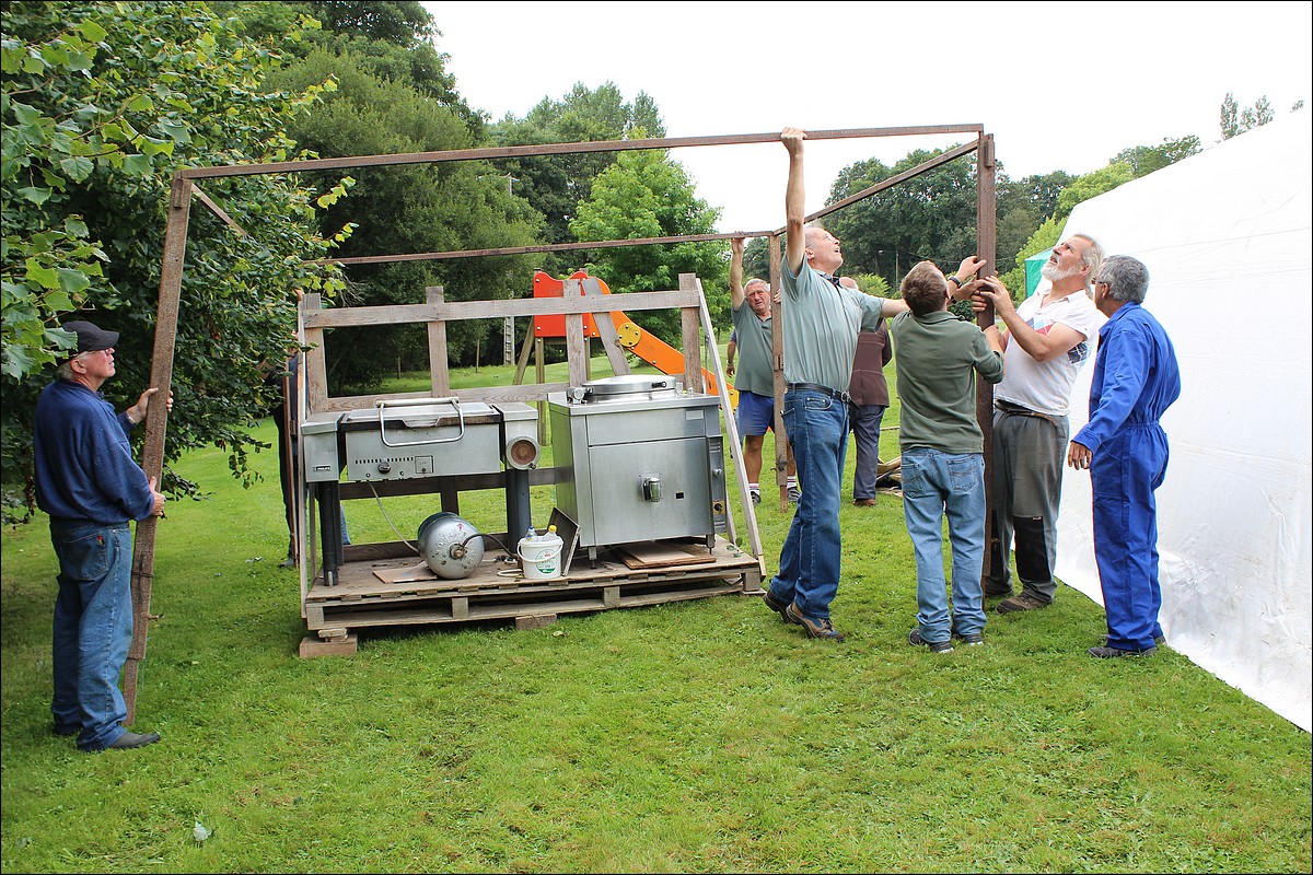 Samedi 1er Septembre 2012 - Lopérec - Préparation de la Fête du Village