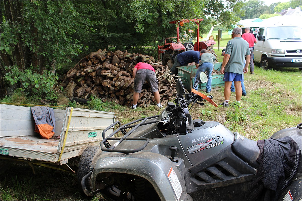 Samedi 1er Septembre 2012 - Lopérec - Préparation de la Fête du Village