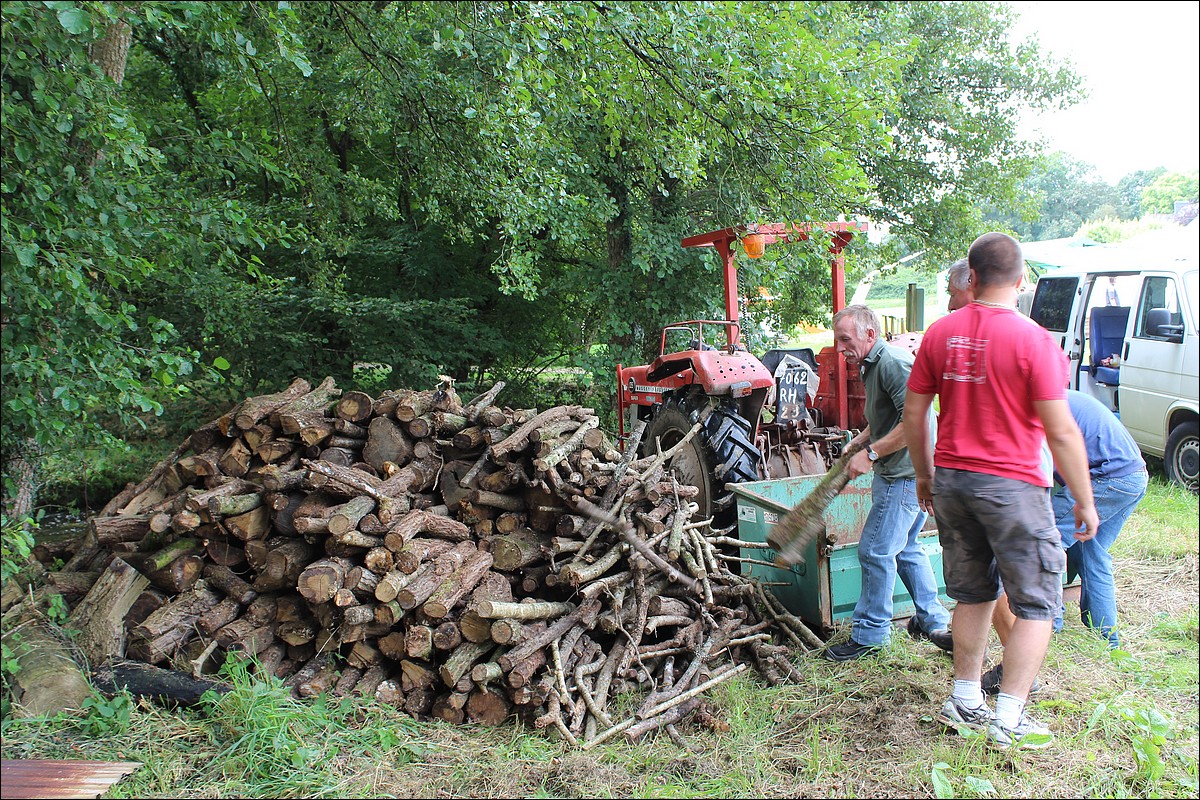 Samedi 1er Septembre 2012 - Lopérec - Préparation de la Fête du Village