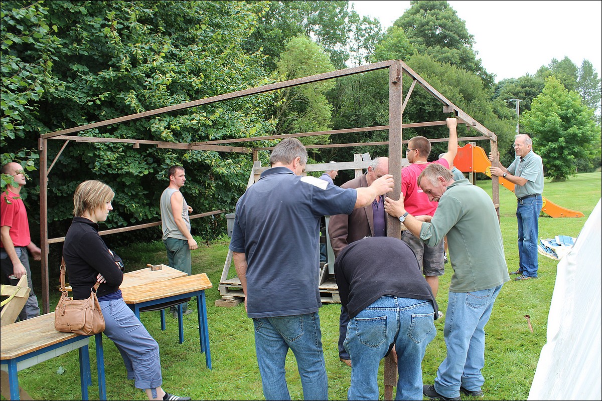Samedi 1er Septembre 2012 - Lopérec - Préparation de la Fête du Village