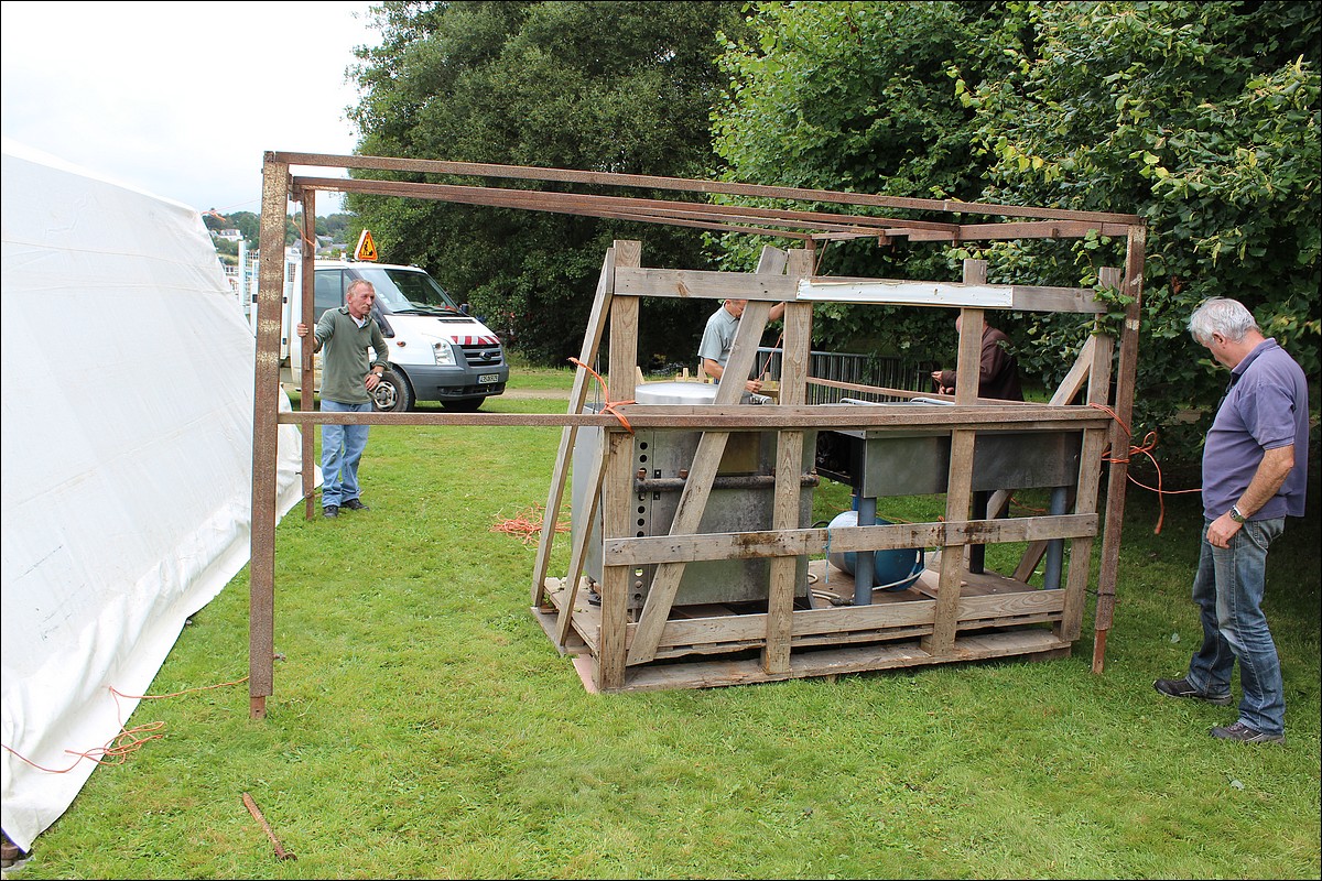 Samedi 1er Septembre 2012 - Lopérec - Préparation de la Fête du Village
