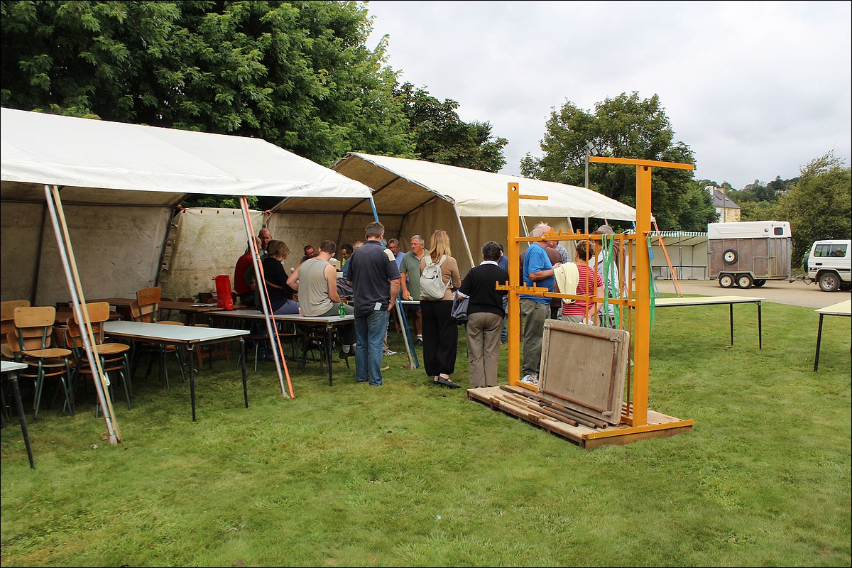 Samedi 1er Septembre 2012 - Lopérec - Préparation de la Fête du Village