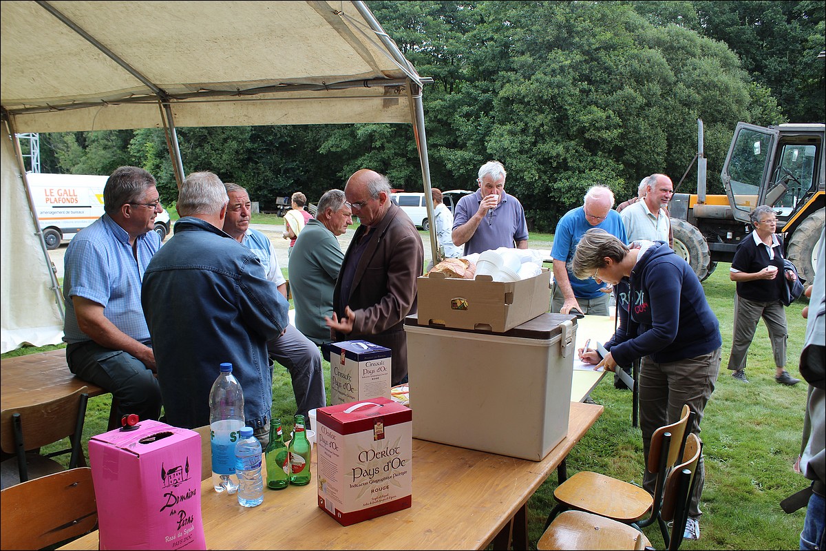 Samedi 1er Septembre 2012 - Lopérec - Préparation de la Fête du Village