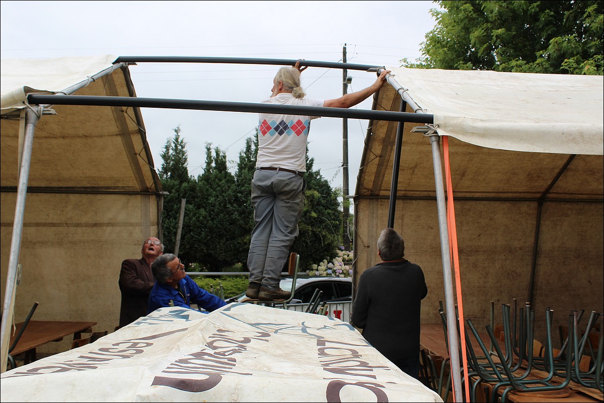 Samedi 1er Septembre 2012 - Lopérec - Préparation de la Fête du Village