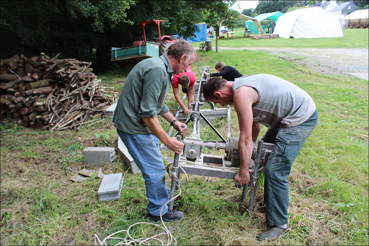 Samedi 1er Septembre 2012 - Lopérec - Préparation de la Fête du Village
