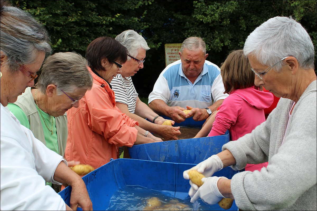Samedi 1er Septembre 2012 - Lopérec - Préparation de la Fête du Village