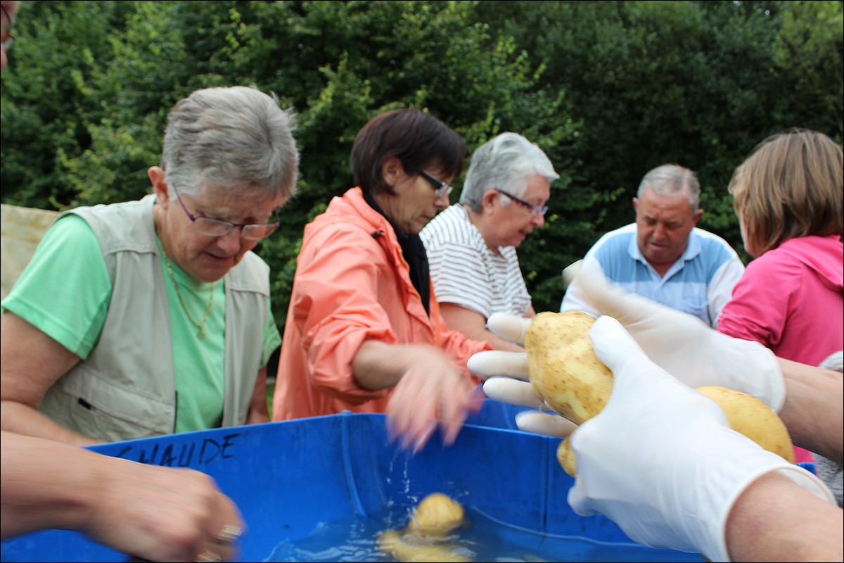 Samedi 1er Septembre 2012 - Lopérec - Préparation de la Fête du Village
