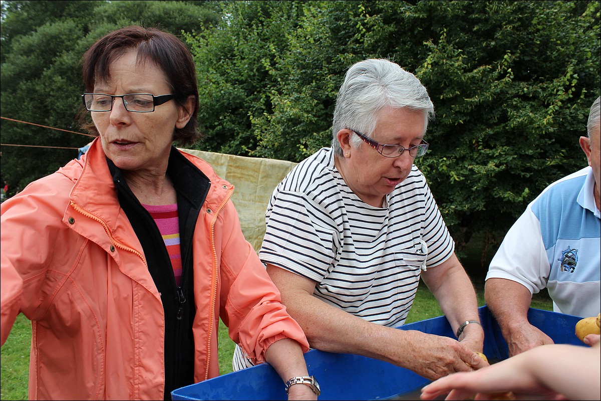 Samedi 1er Septembre 2012 - Lopérec - Préparation de la Fête du Village