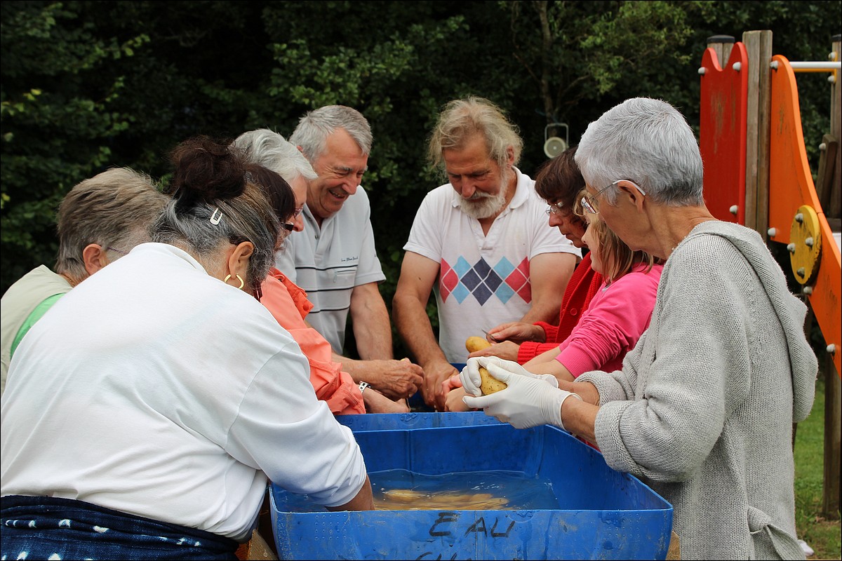 Samedi 1er Septembre 2012 - Lopérec - Préparation de la Fête du Village