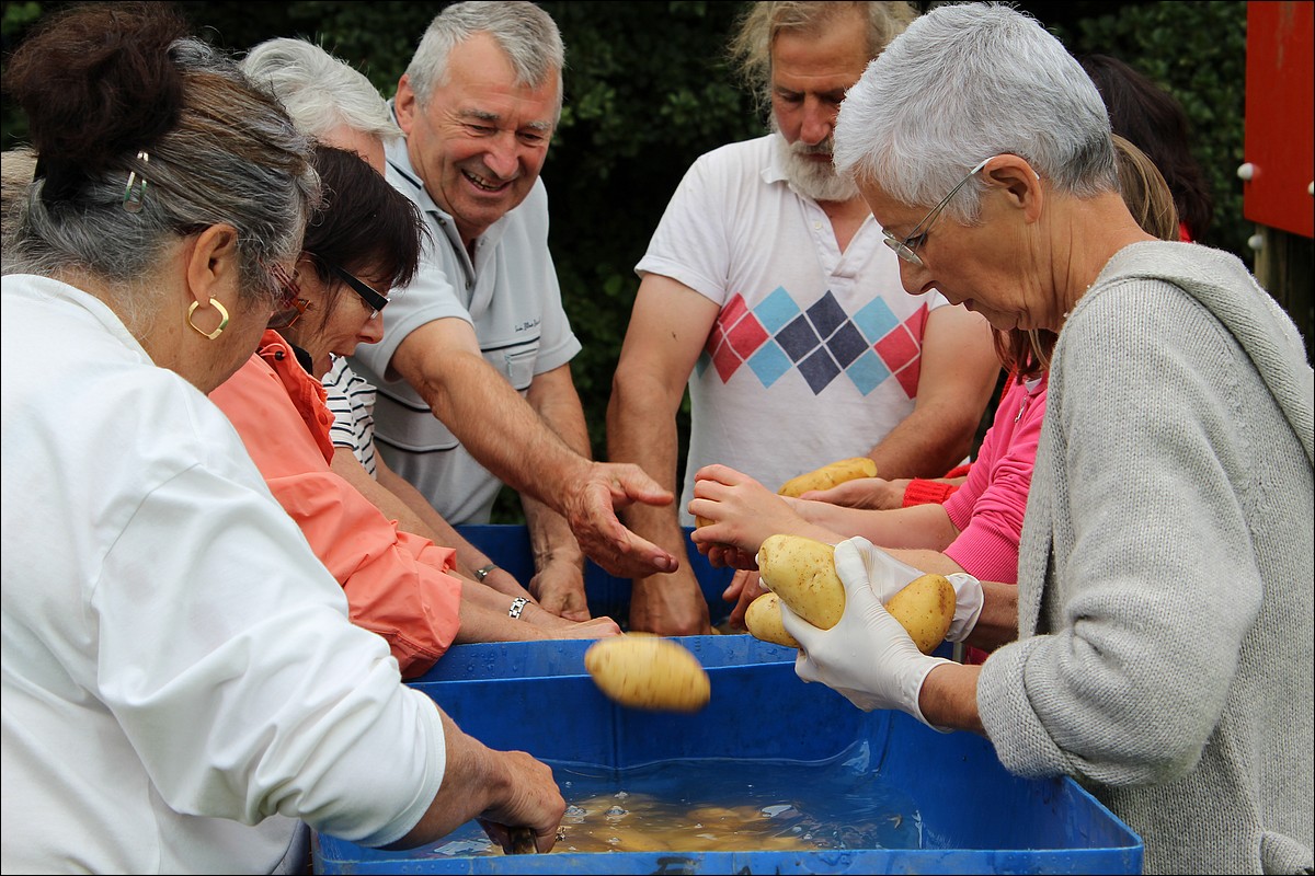 Samedi 1er Septembre 2012 - Lopérec - Préparation de la Fête du Village