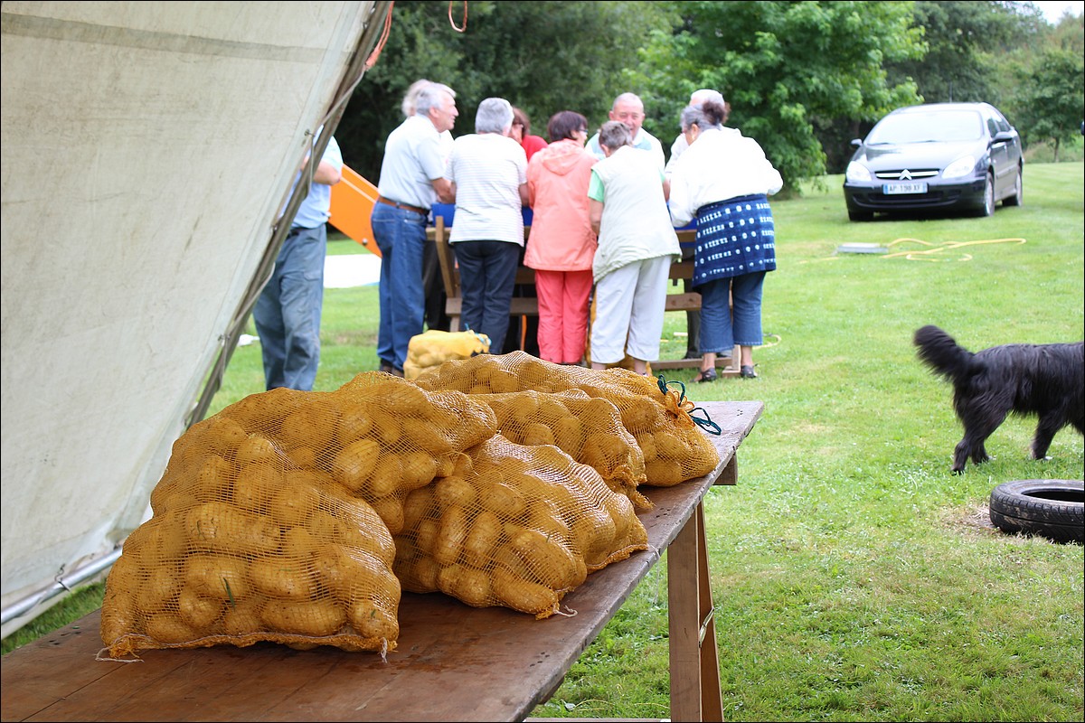 Samedi 1er Septembre 2012 - Lopérec - Préparation de la Fête du Village