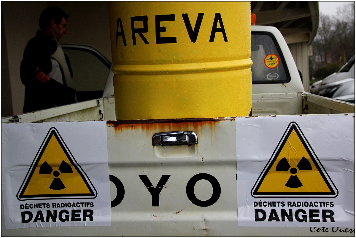 Areva - Déchets Radioactifs Danger